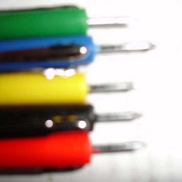 Bundle of 5 - 2 in 1 Pocket Screwdrivers - Phillips and Flat Head - Handy Tool ! - Picture 2 of 7